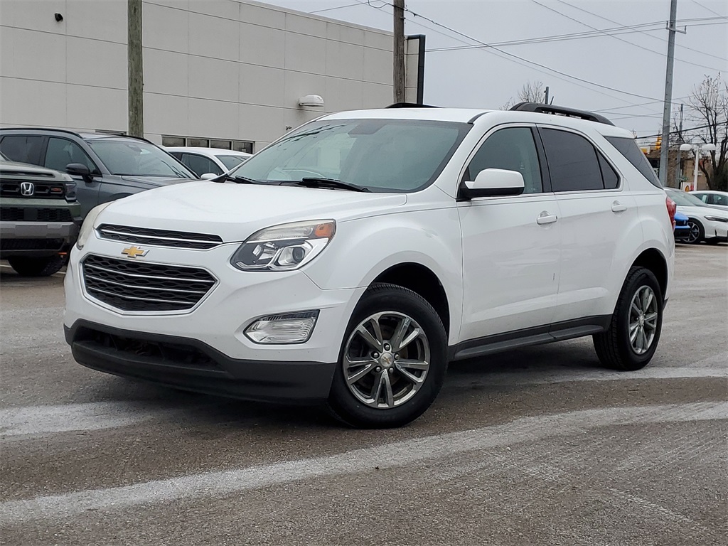 2017 Chevrolet Equinox LT's photo
