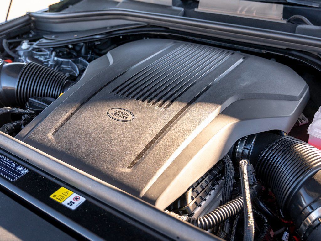 2025 Land Rover Range Rover Sport SE photo 22