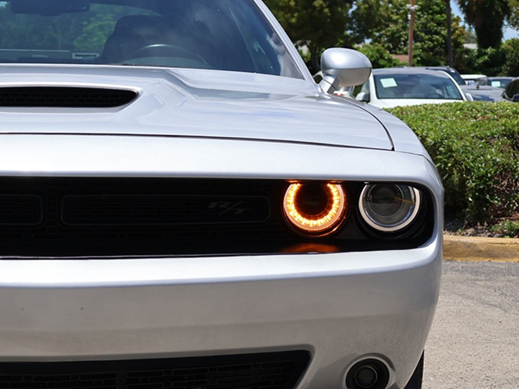 2022 Dodge Challenger R/T photo 4