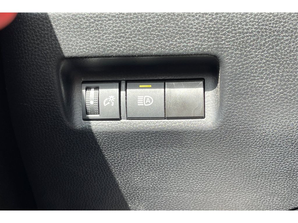 2024 Toyota RAV4 Hybrid LE photo 36