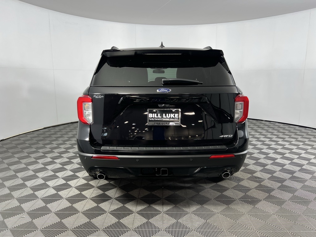 2024 Ford Explorer ST-Line photo 2