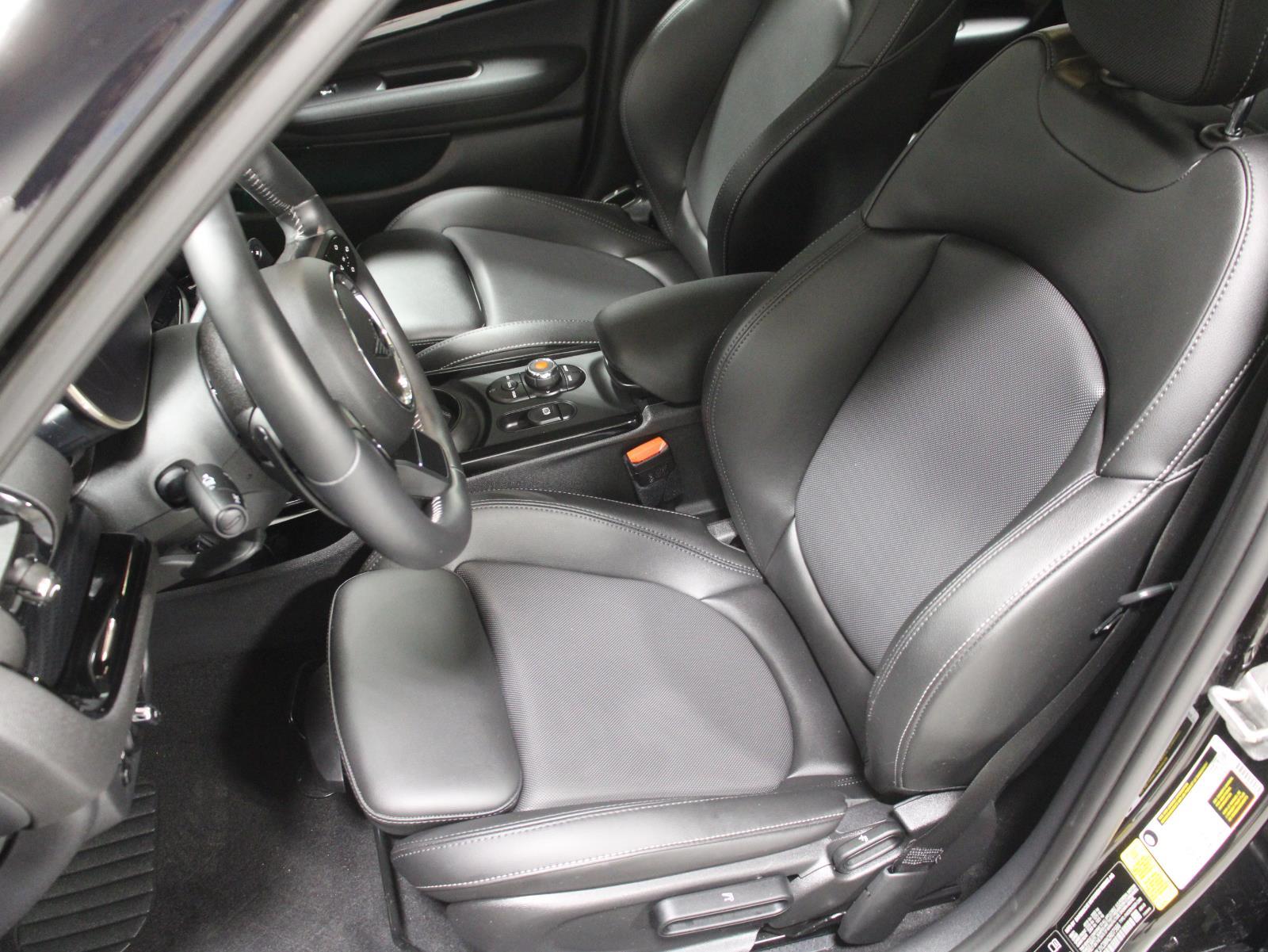 2022 Mini Clubman Base S ALL4 photo 9