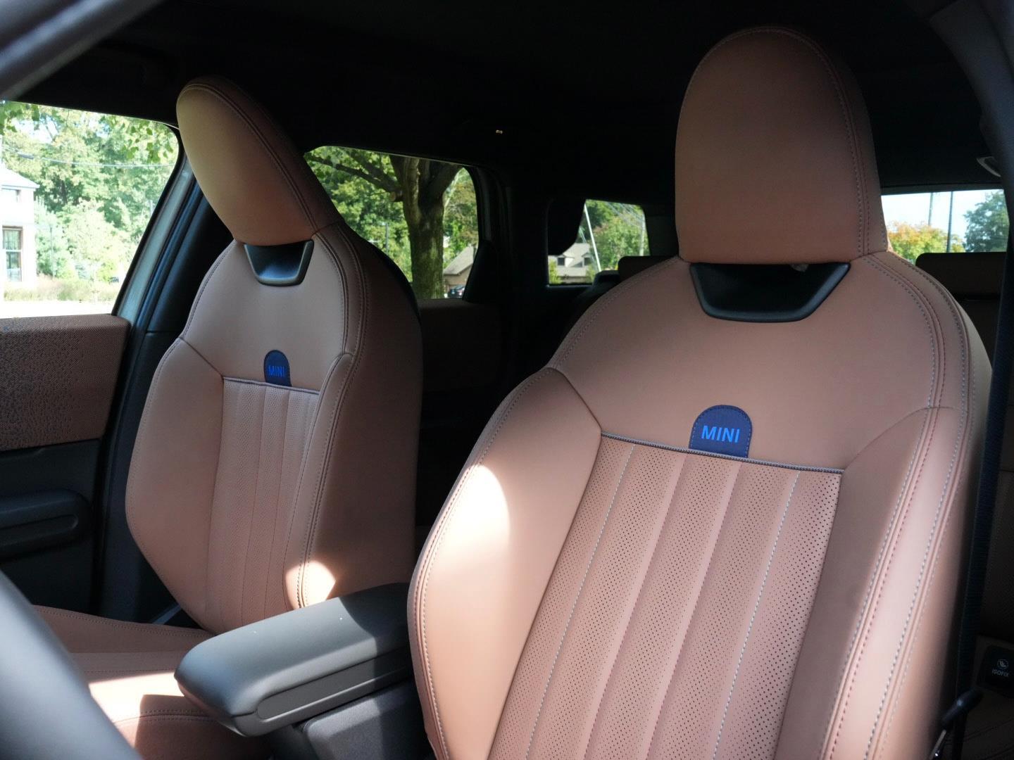 2026 Mini Countryman S ALL4 Iconic photo 3