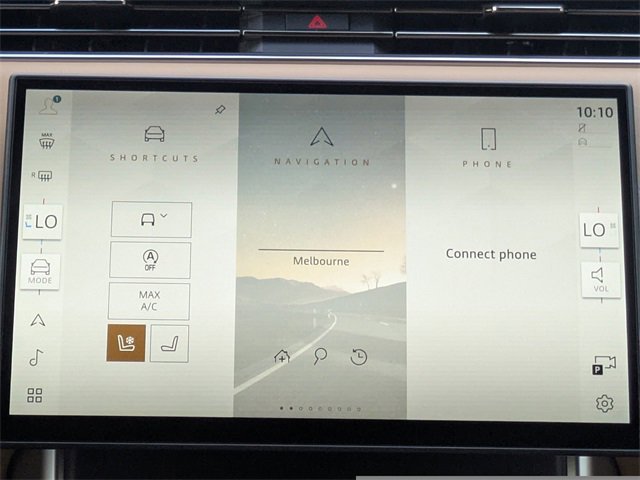2025 Land Rover Range Rover SE photo 20