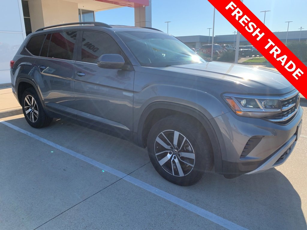 2022 Volkswagen Atlas SE's photo