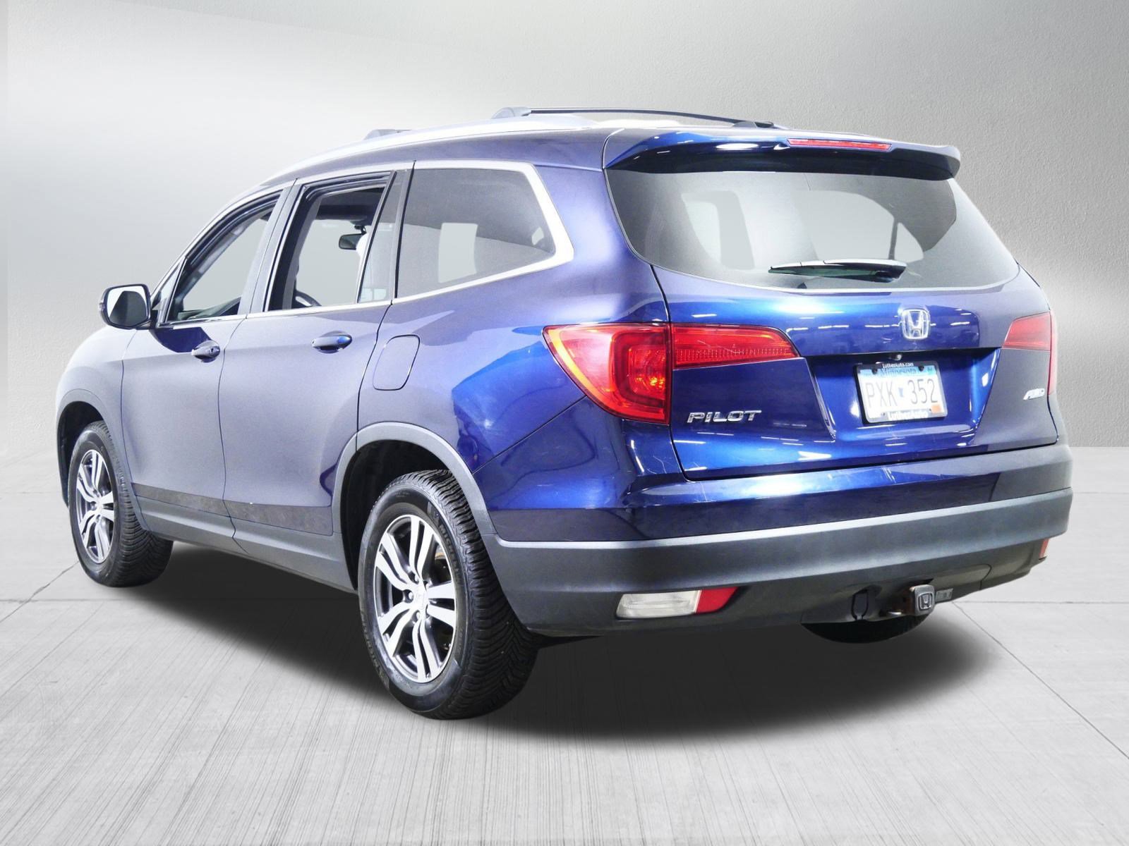 2018 Honda Pilot EX-L photo 3