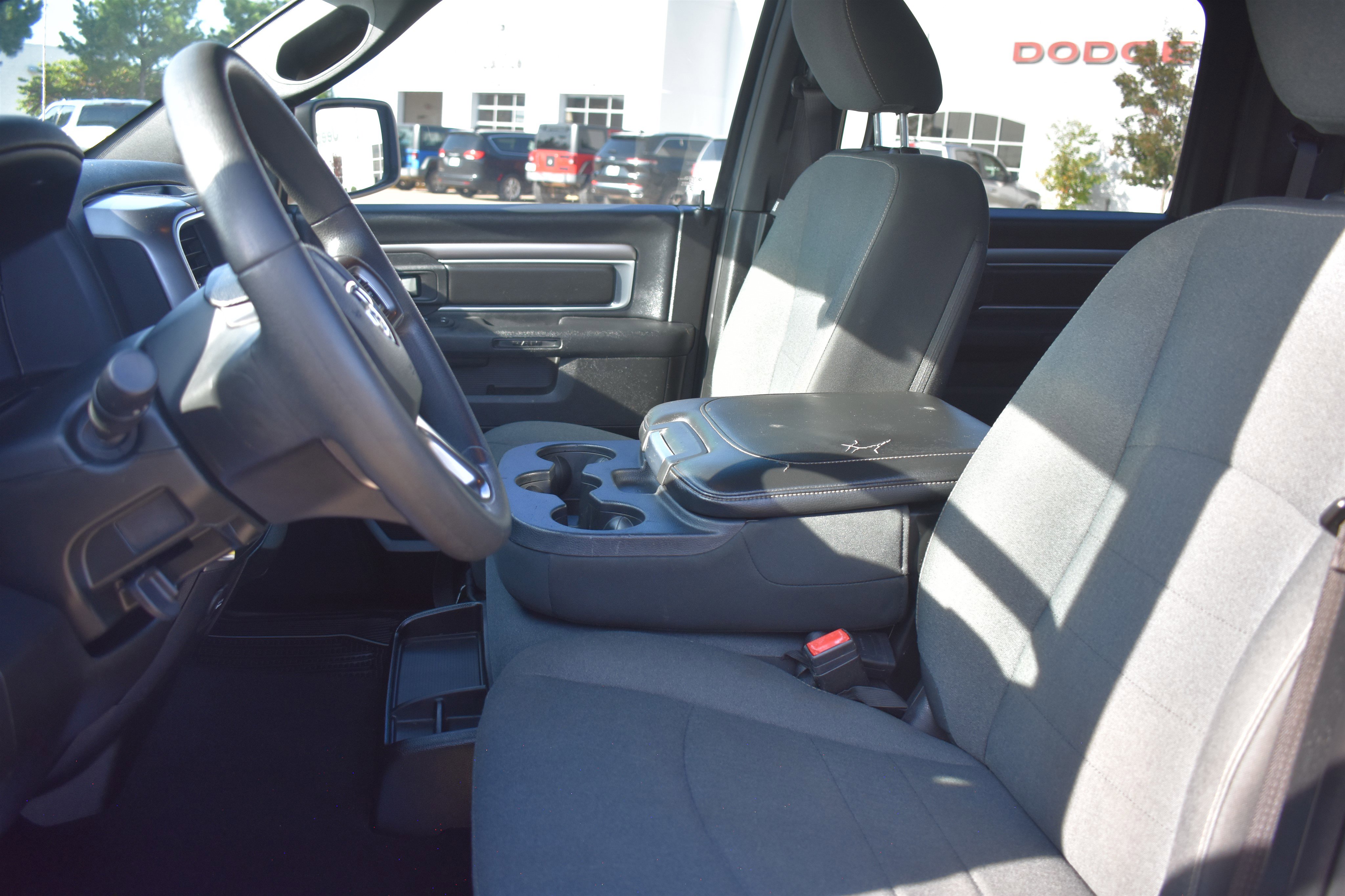 2021 Ram 1500 Classic Warlock photo 8