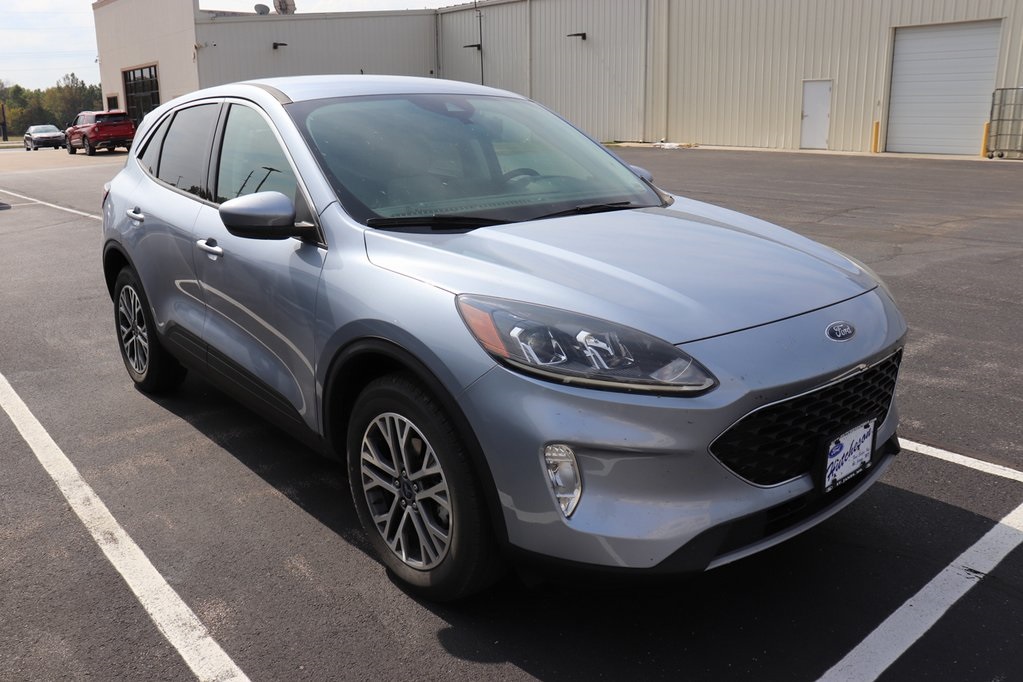 2022 Ford Escape SEL photo 3