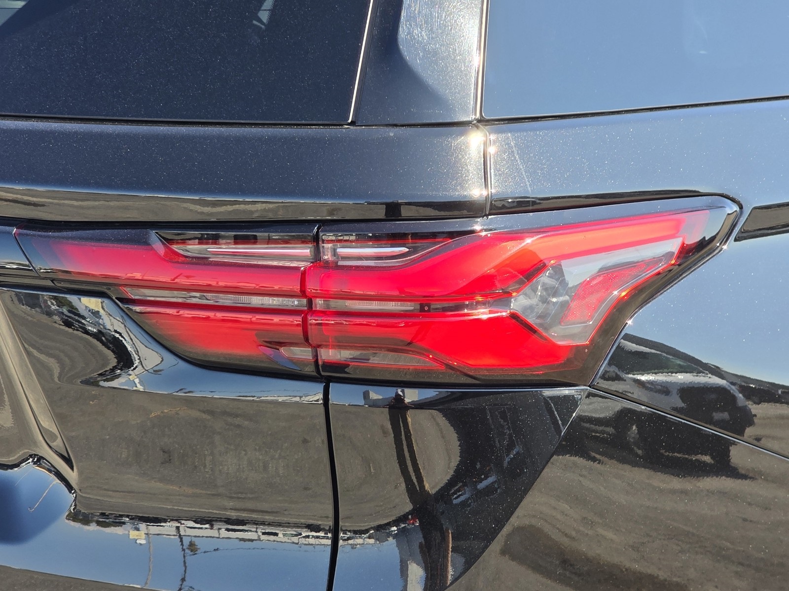 2023 Chevrolet Traverse LS photo 12