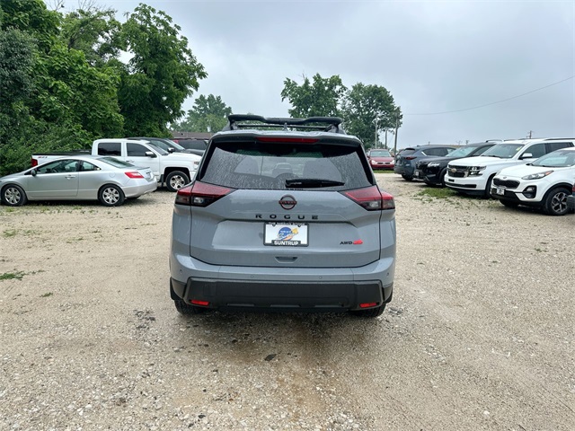 2025 Nissan Rogue SV photo 10