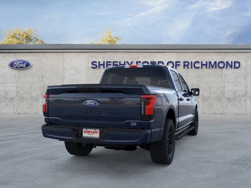2025 Ford F-150 Lightning XLT photo 8