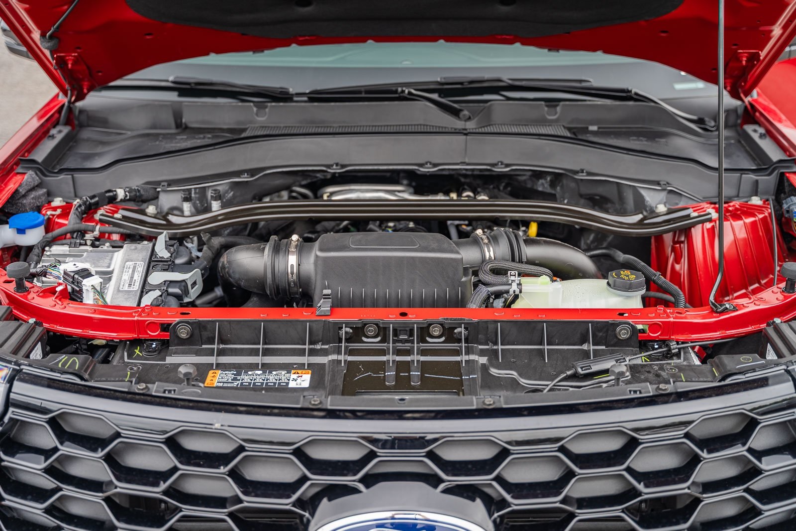 2025 Ford Explorer ST photo 14