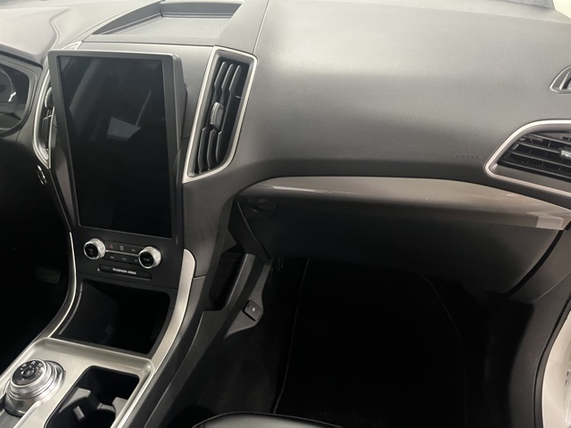 2024 Ford Edge SEL photo 18