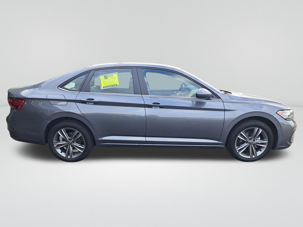 2024 Volkswagen Jetta 1.5T SE photo 4