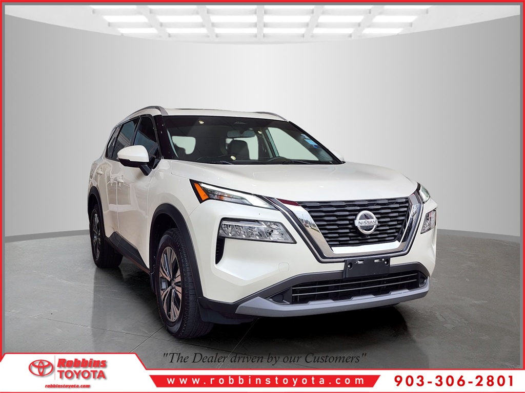 2021 Nissan Rogue SV's photo