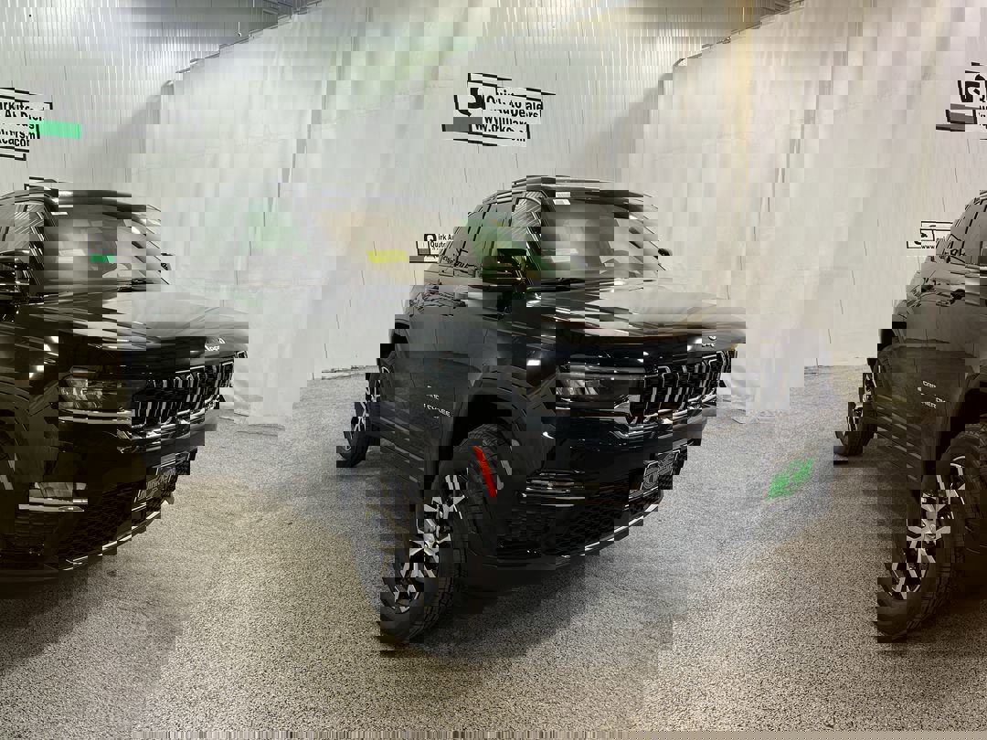 2025 Jeep Grand Cherokee Limited's photo