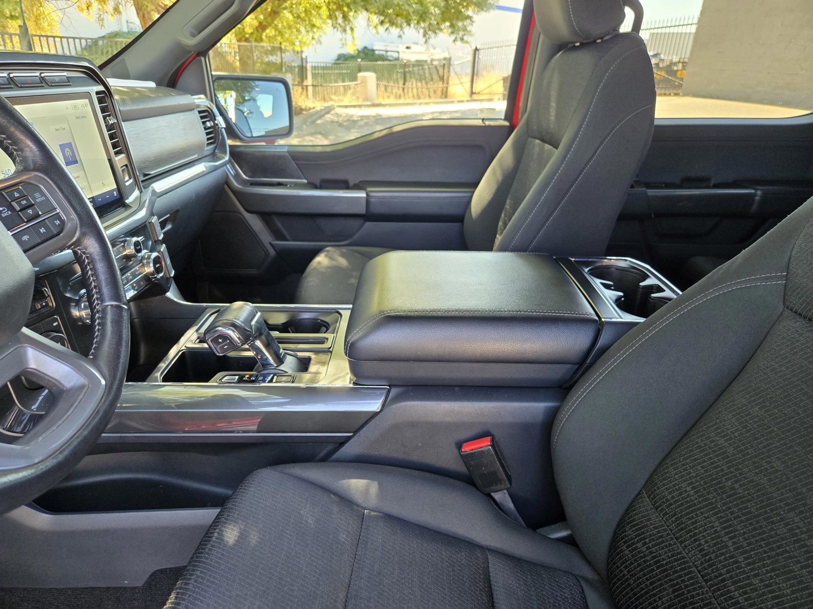 2022 Ford F-150 XLT photo 28