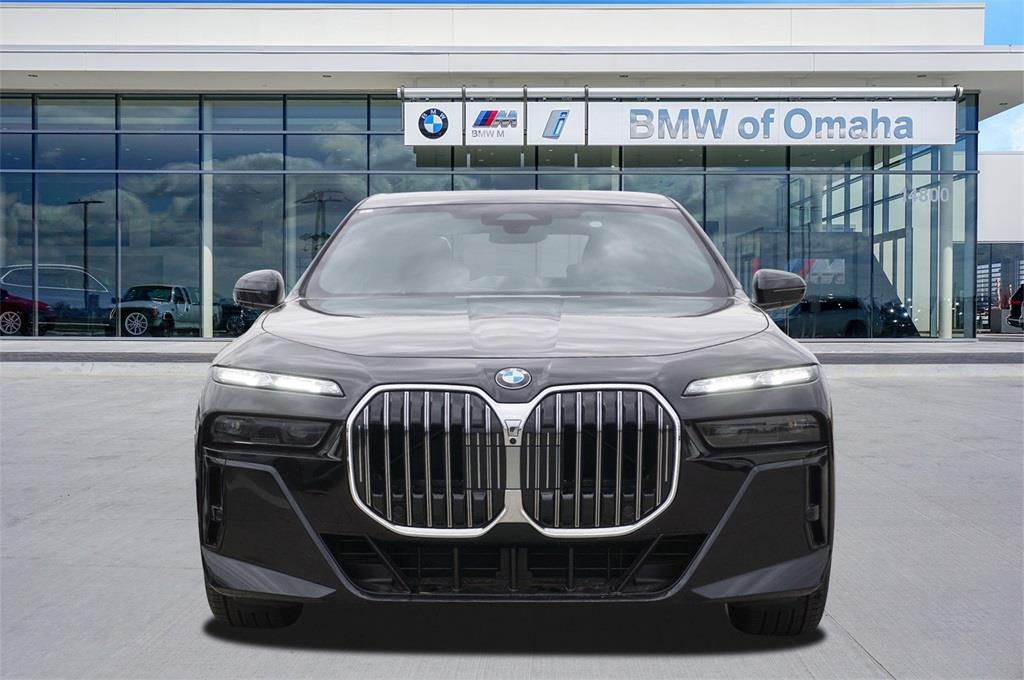 2025 Bmw 760i photo 2