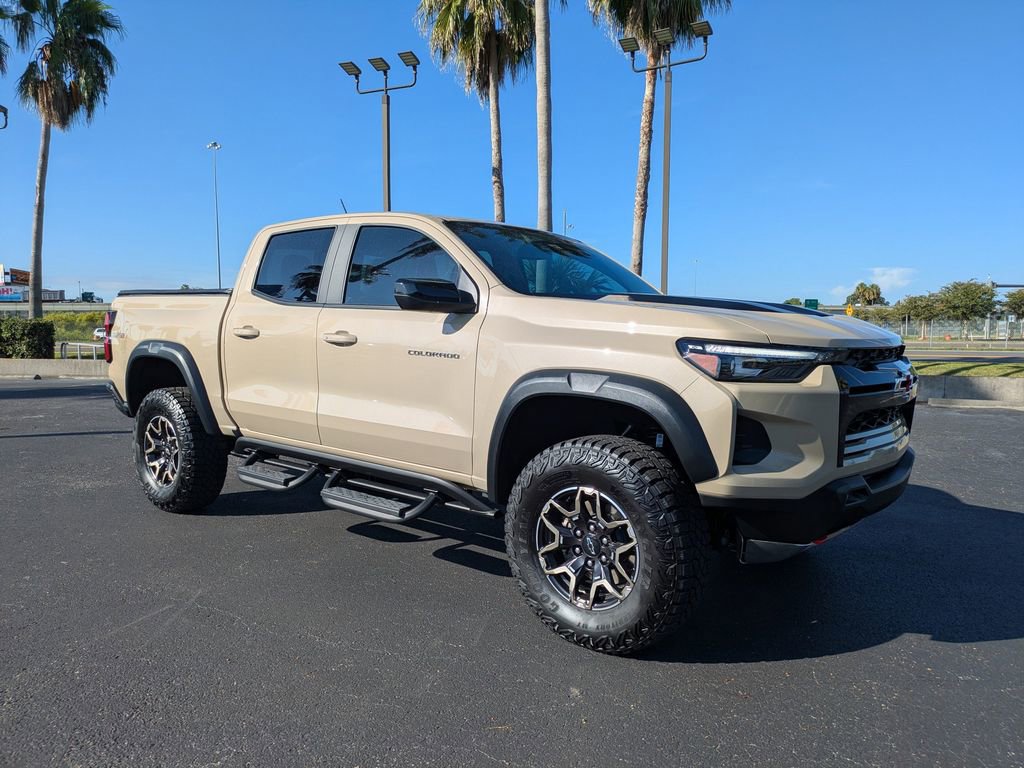 2024 Chevrolet Colorado ZR2 photo 2