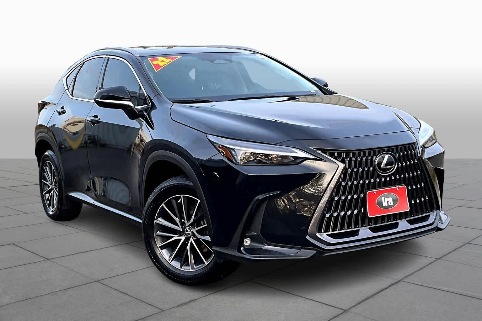 2022 Lexus NX photo 2