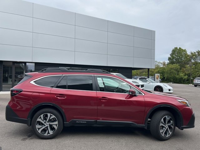 2022 Subaru Outback Limited photo 2