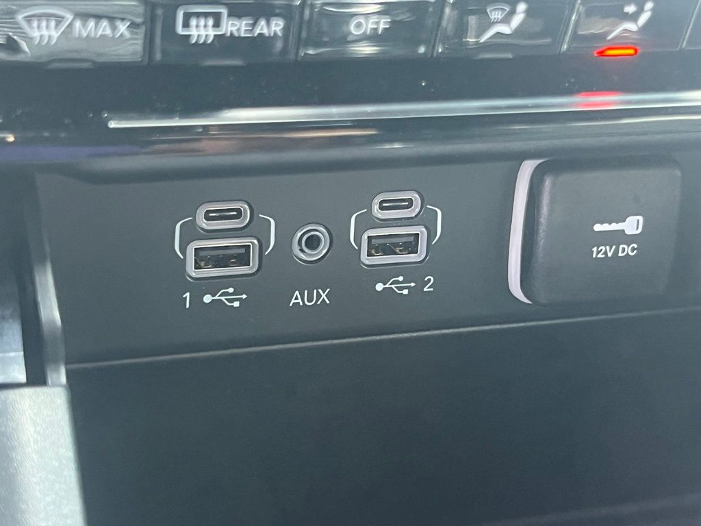 2025 Jeep Grand Cherokee Limited photo 20