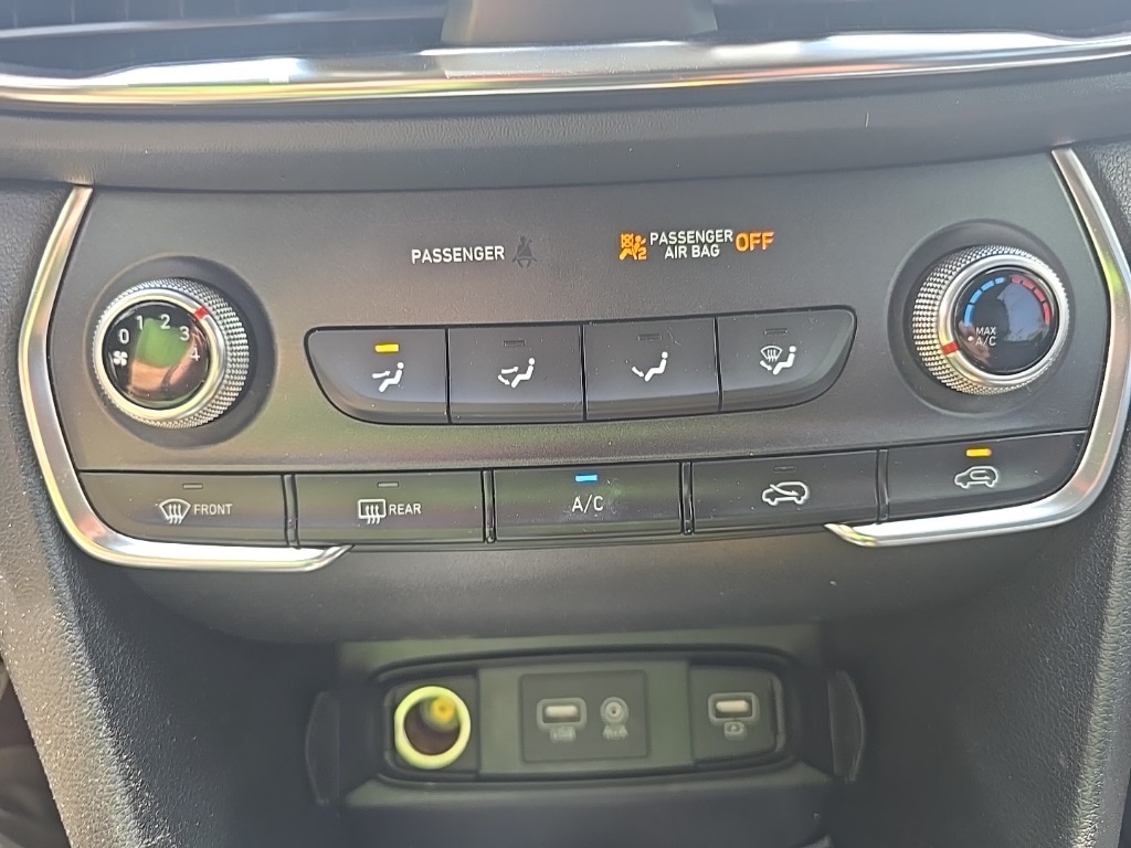 2019 Hyundai Santa Fe SE photo 19