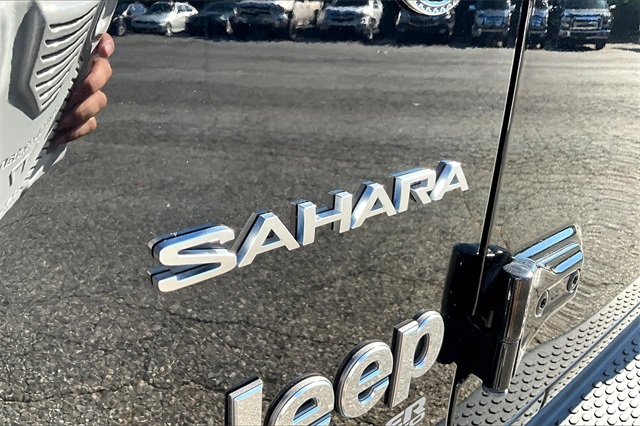 2020 Jeep Wrangler Unlimited Sahara photo 23
