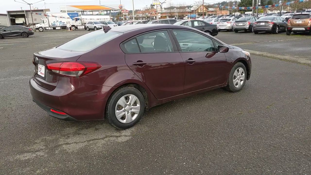 2018 Kia Forte LX Base photo 2