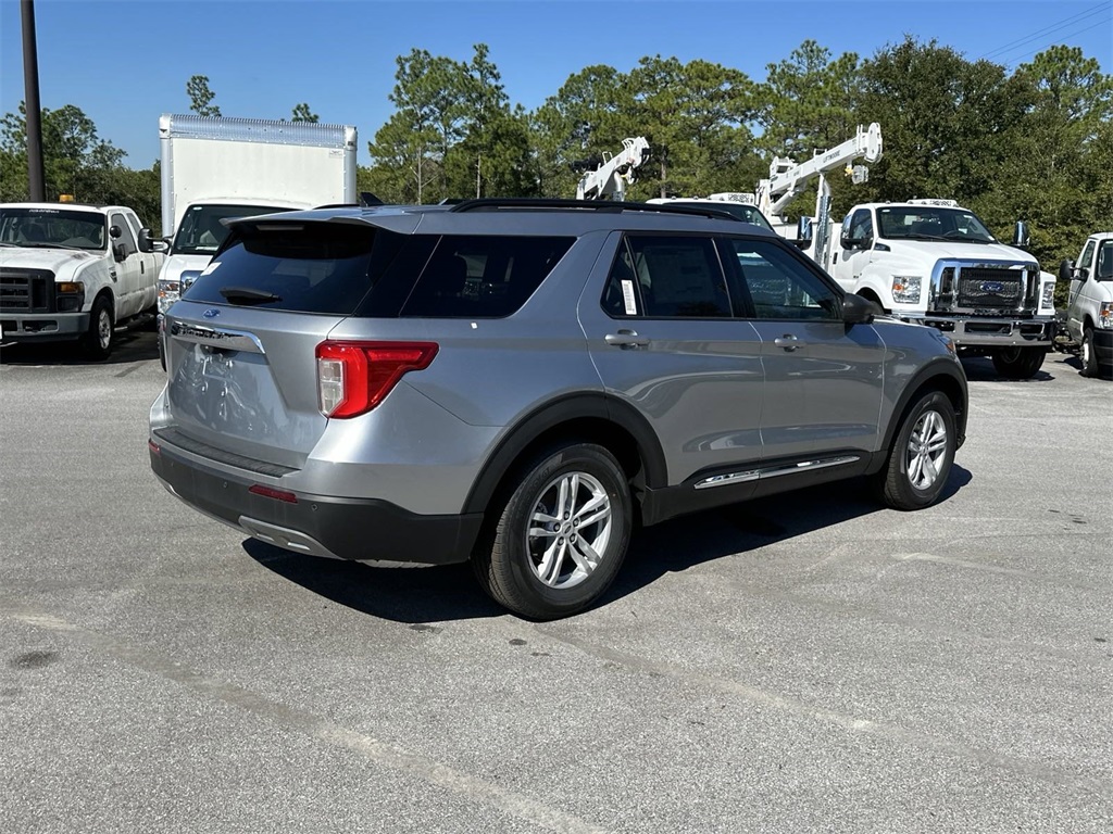 2024 Ford Explorer XLT photo 4