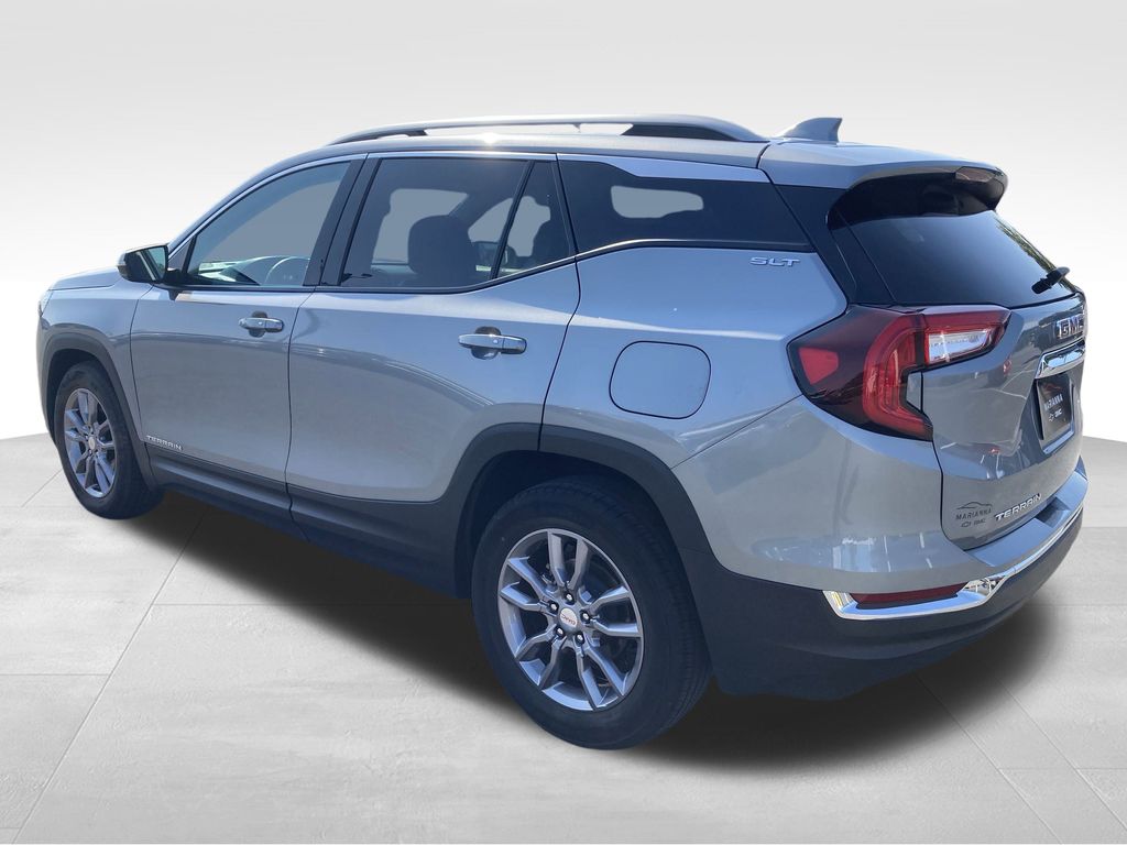 2023 Gmc Terrain SLT photo 3
