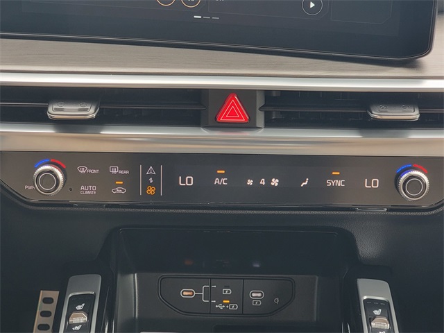 2026 Kia Sorento X-Line SX Prestige photo 20