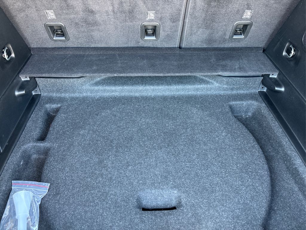 2019 Jeep Cherokee Limited photo 11