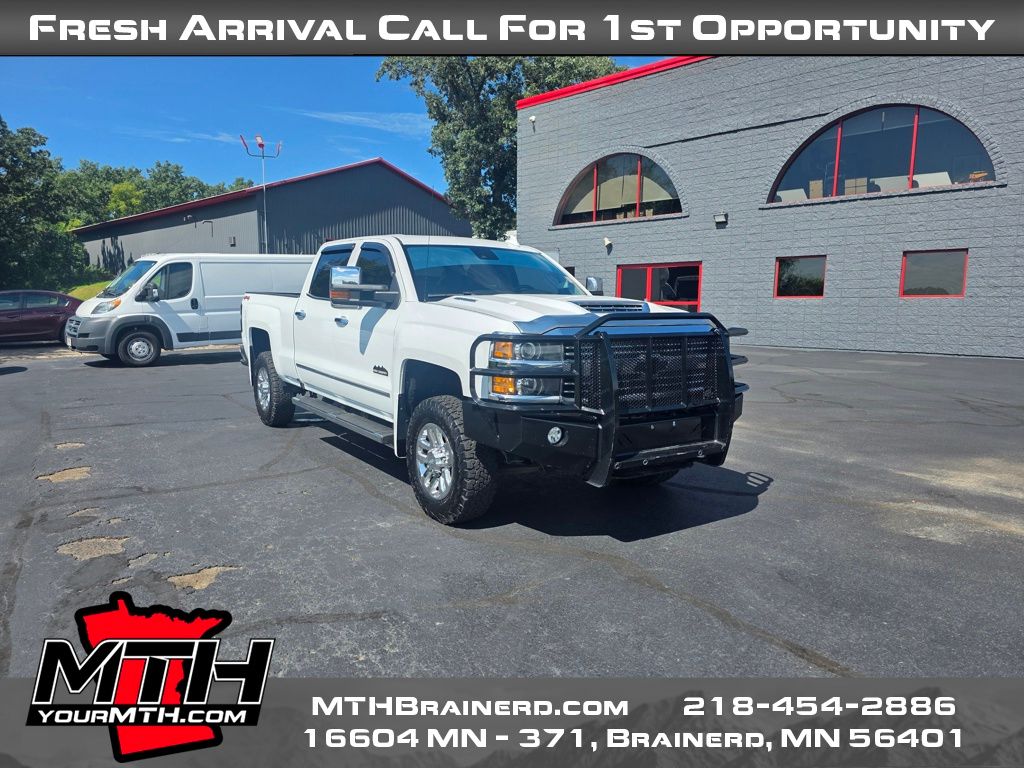 2017 Chevrolet Silverado 3500HD High Country photo 2