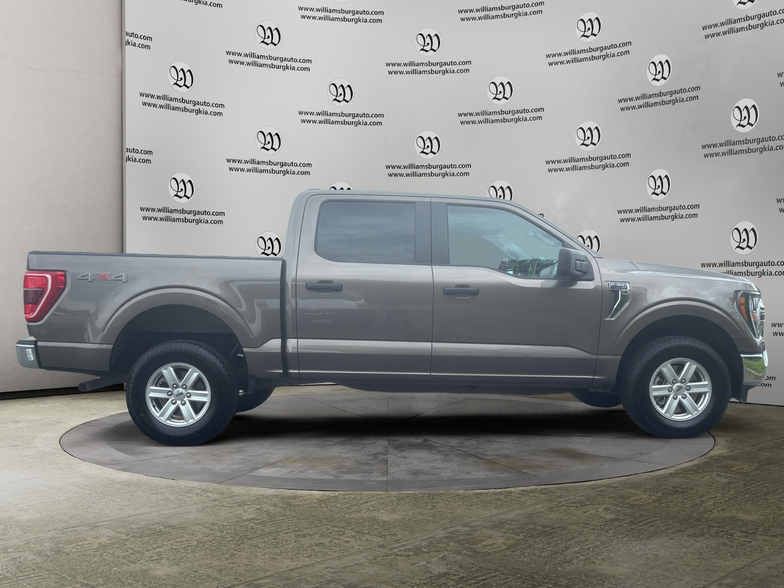 2023 Ford F-150 XLT photo 6