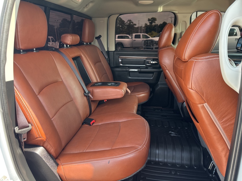 2016 Ram 1500 Laramie photo 14