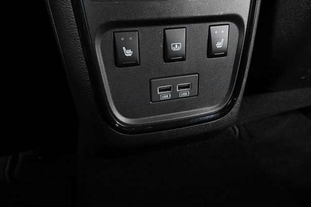 2022 Chrysler 300 S photo 17