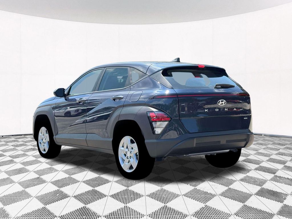 2026 Hyundai Kona SE photo 4