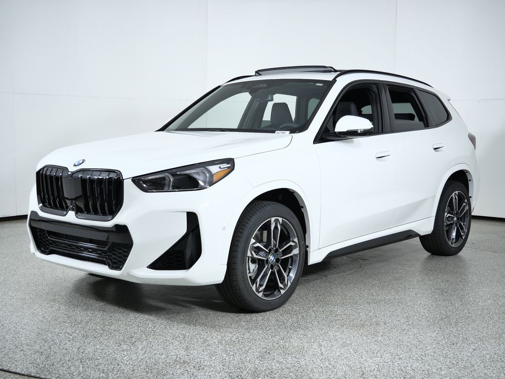 2026 BMW X1 28i's photo