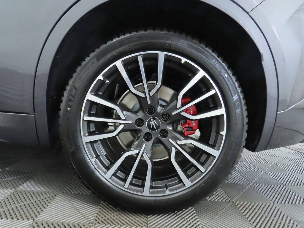2025 Maserati Grecale photo 32