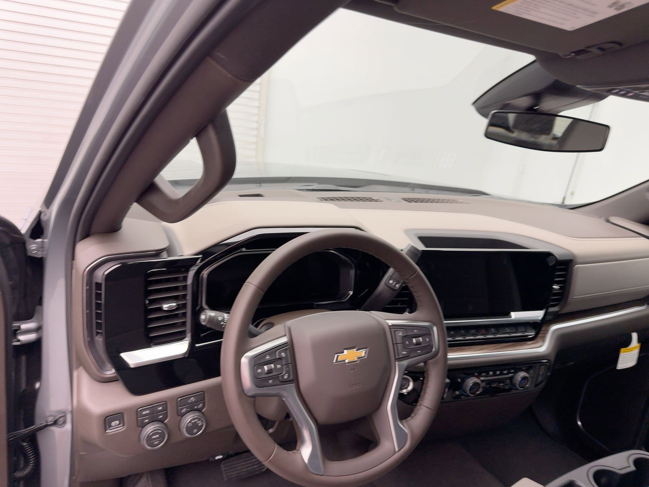 2026 Chevrolet Silverado 1500 LT photo 4