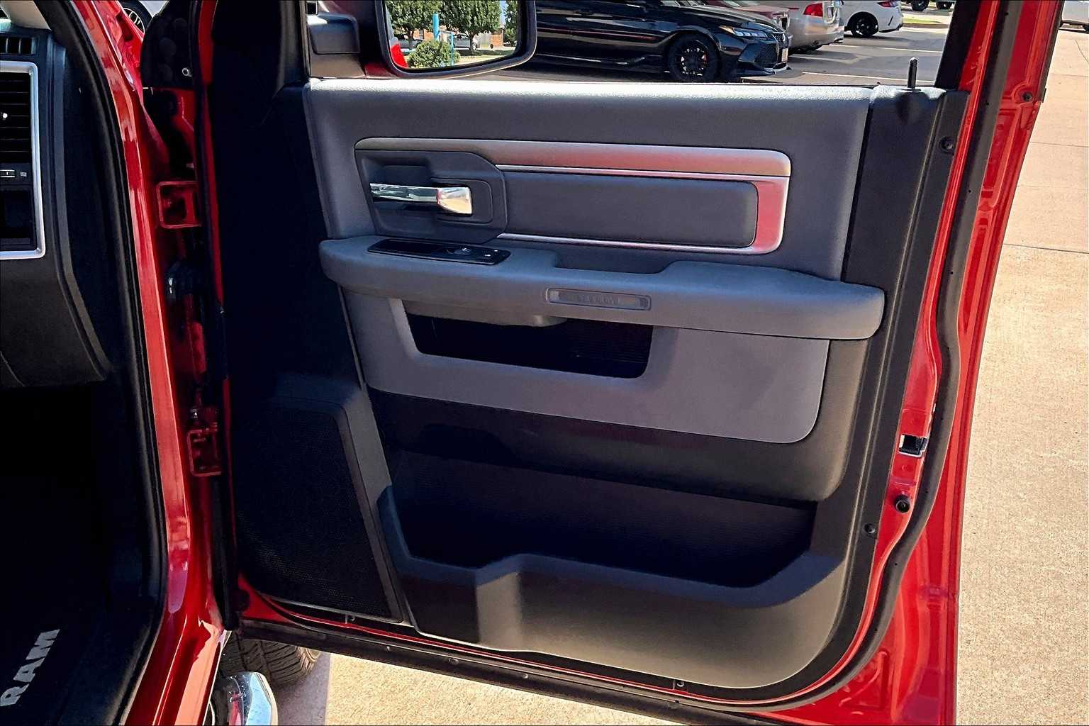 2015 Ram 1500 Big Horn photo 23
