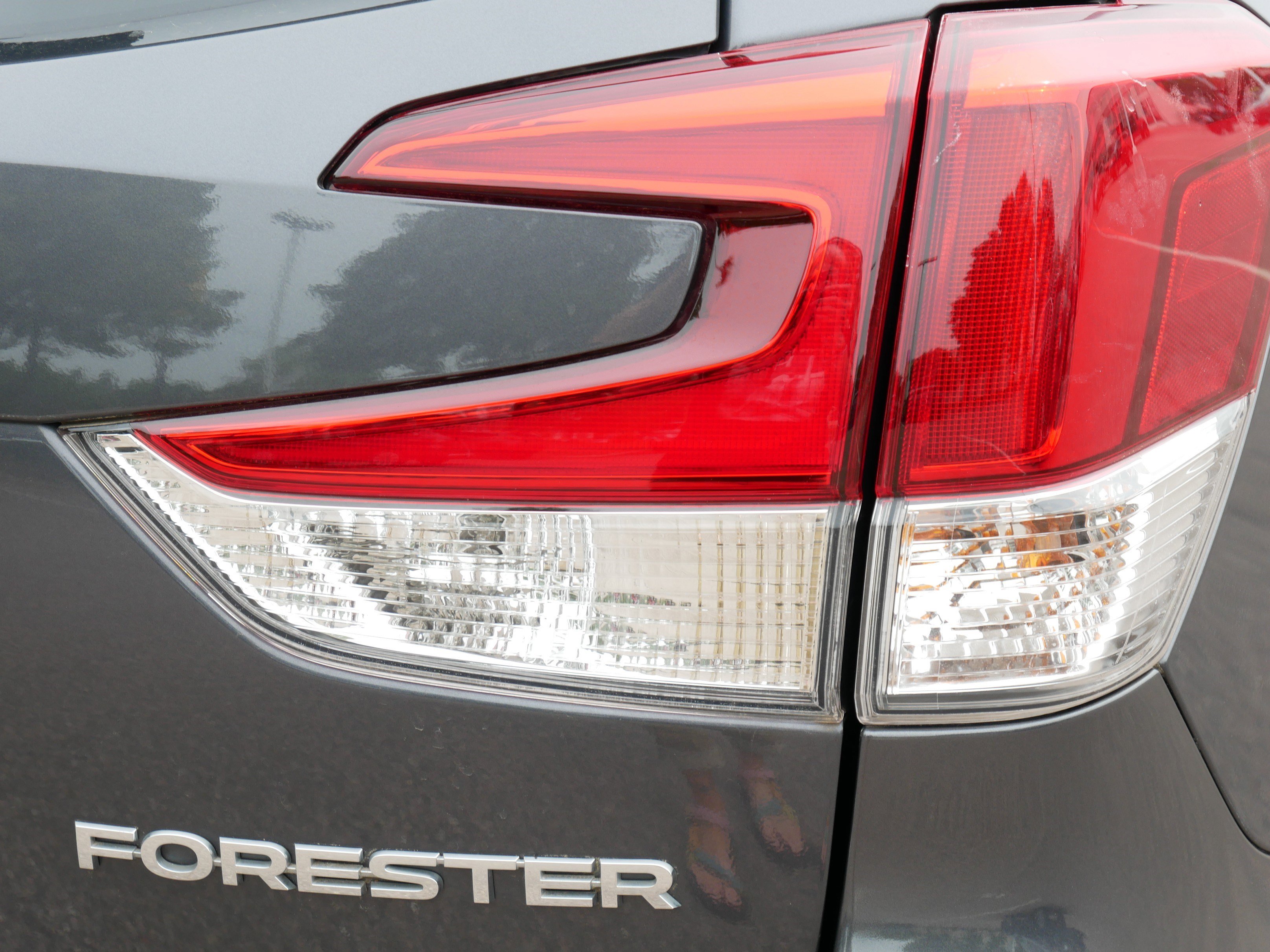2022 Subaru Forester Premium photo 16