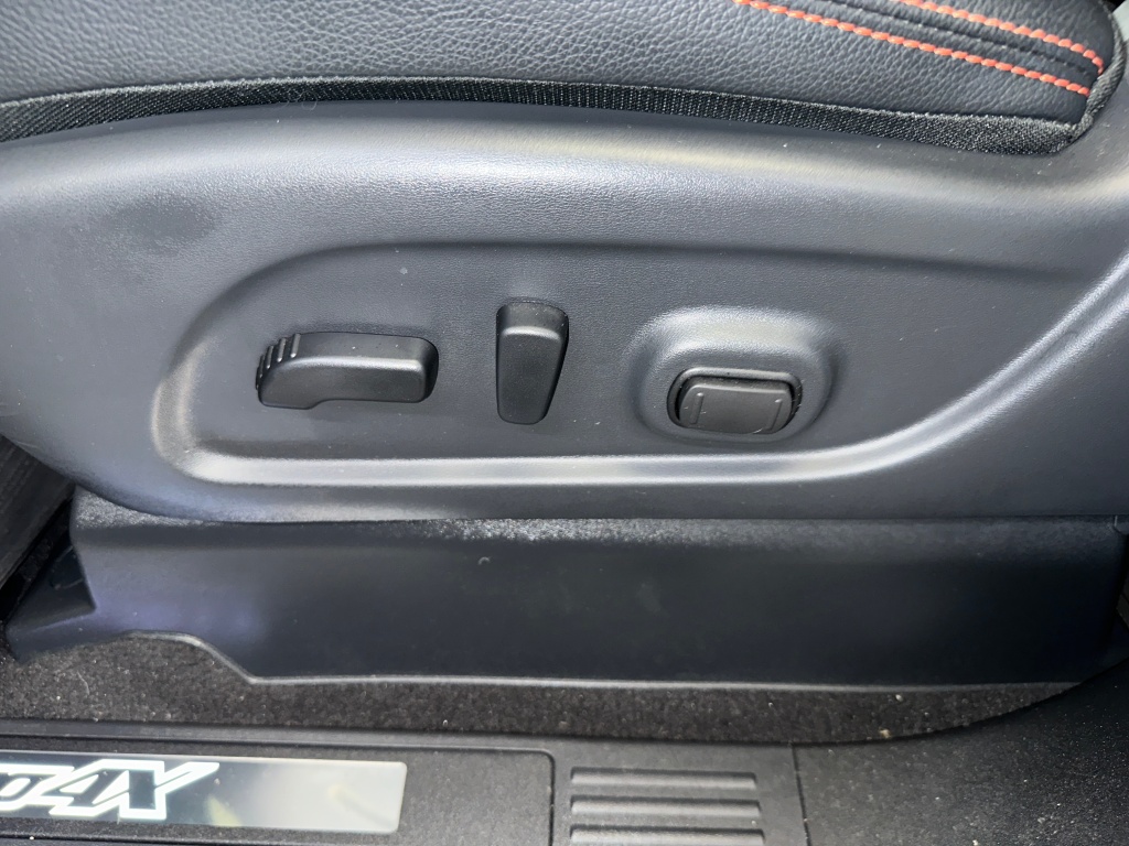 2024 Nissan Titan PRO-4X photo 3