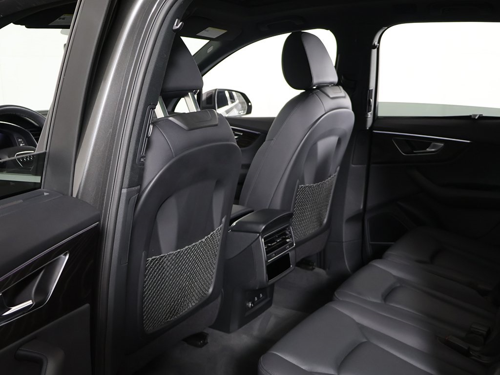 2022 Audi Q7 45 Premium Plus photo 31