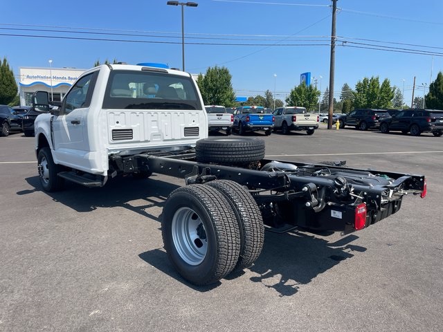 2025 Ford F-350 photo 11