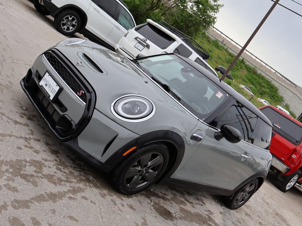 Used 2022 MINI Hardtop 2 Door S with VIN WMW53DH07N2P54496 for sale in Kansas City