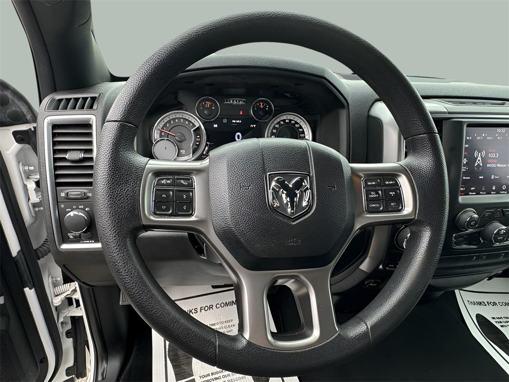 2021 Ram 1500 Classic Warlock photo 10