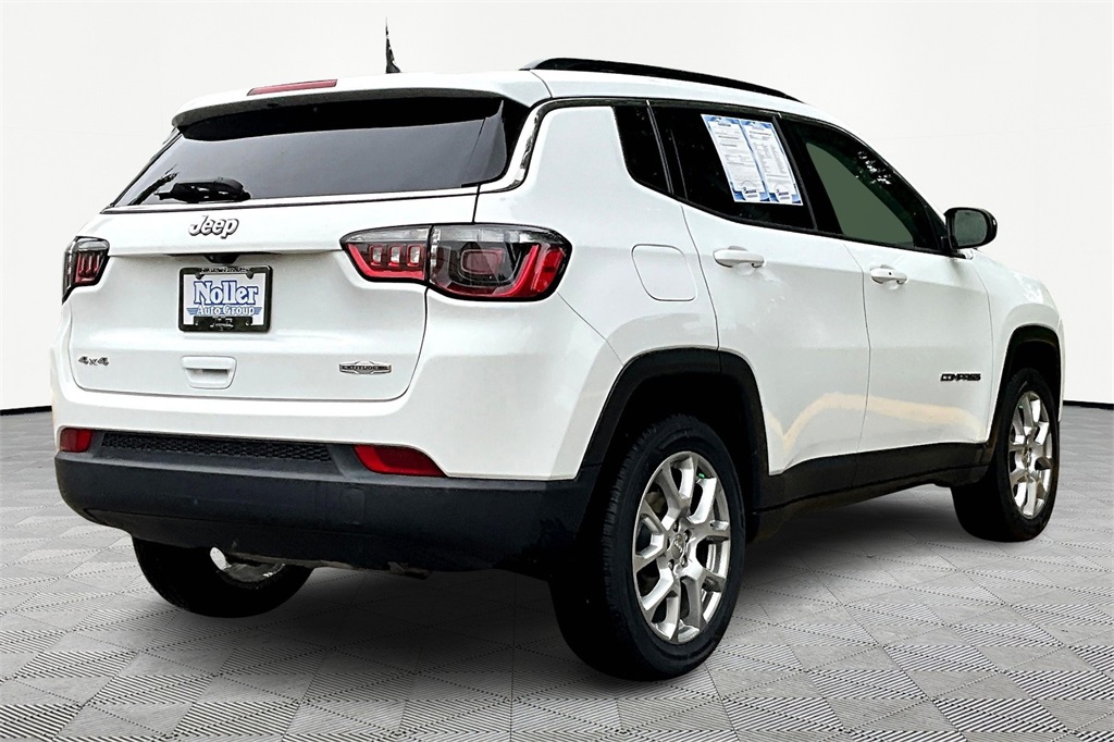 Used 2022 Jeep Compass Latitude Lux with VIN 3C4NJDFB7NT195625 for sale in Kansas City