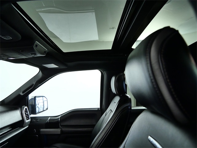2020 Ford F-150 Platinum photo 16